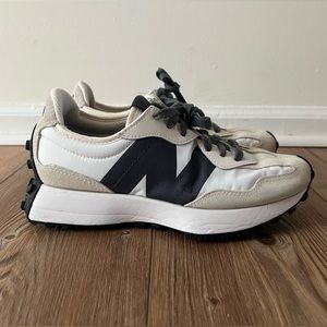 New balance 327 + Figs
